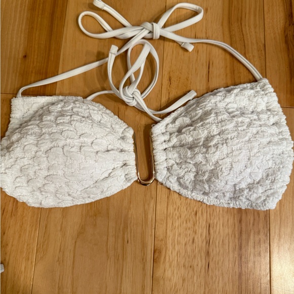 White Textured Bikini Set - Picture 2 of 6